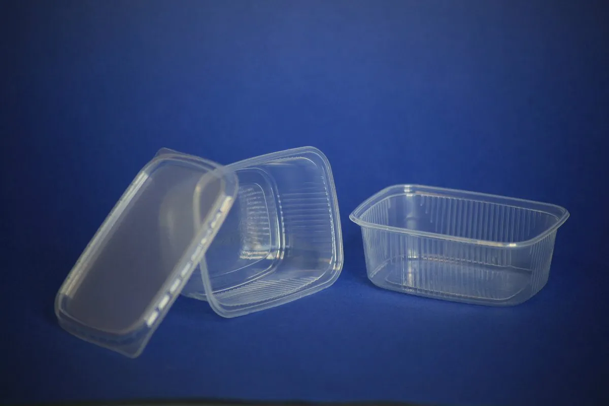 Feinkostbecher 250 ml - eckig, klar, mit Deckel P.P:P.P Feinkostbecher 250 ml - eckig, klar, mit Deckel P.P:P.P